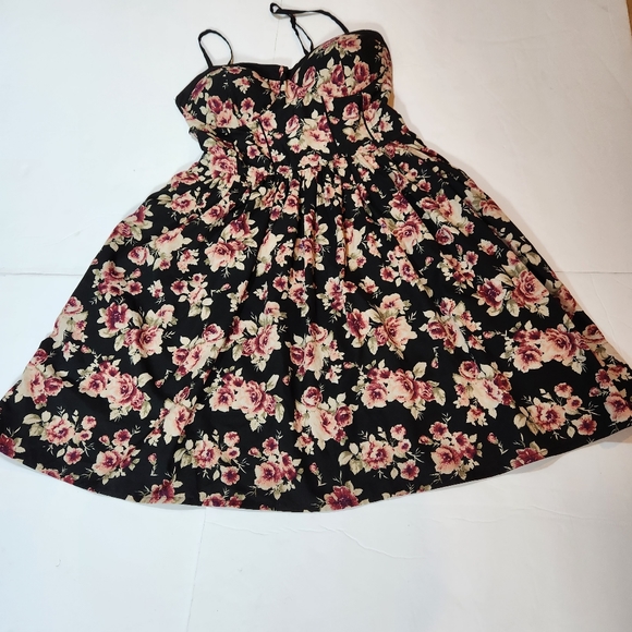 Band of Gypsies Black Background Floral Design Dress Size XS W-645 - Picture 9 of 16